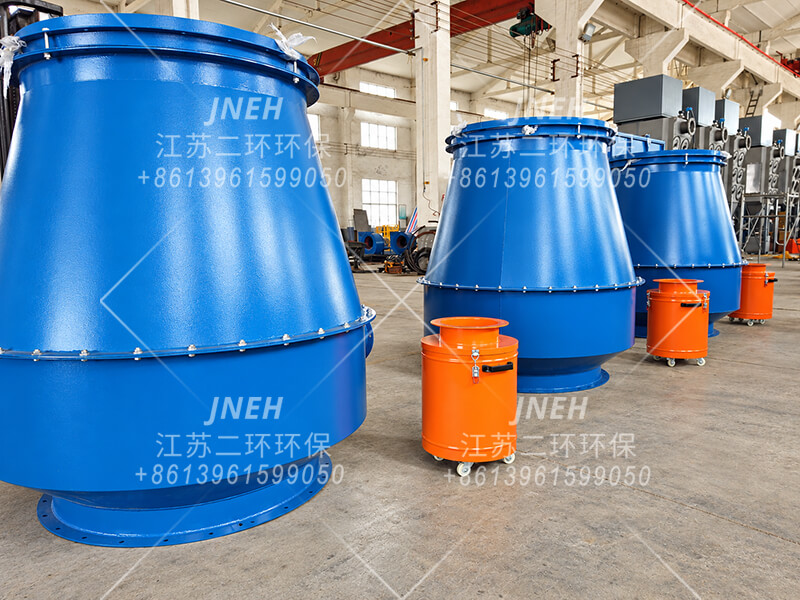 DN900 · 焊烟抽排 — 焊烟除尘系统用常温火花捕捉器。