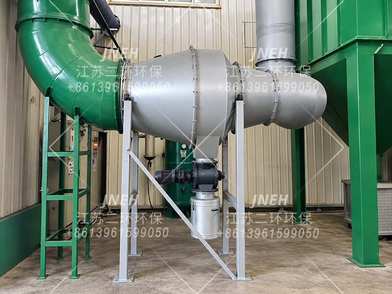 DN1000 · 再生铅冶炼 — 安装于再生铅冶炼炉配套布袋除尘器上游的高温火花捕捉器。